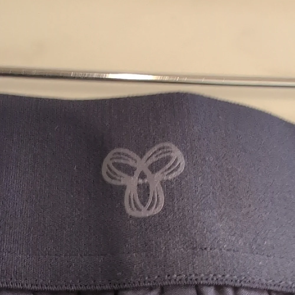 Aritzia TnaMOVE™ Tennis Pro Mini Skirt - Picture 7 of 8